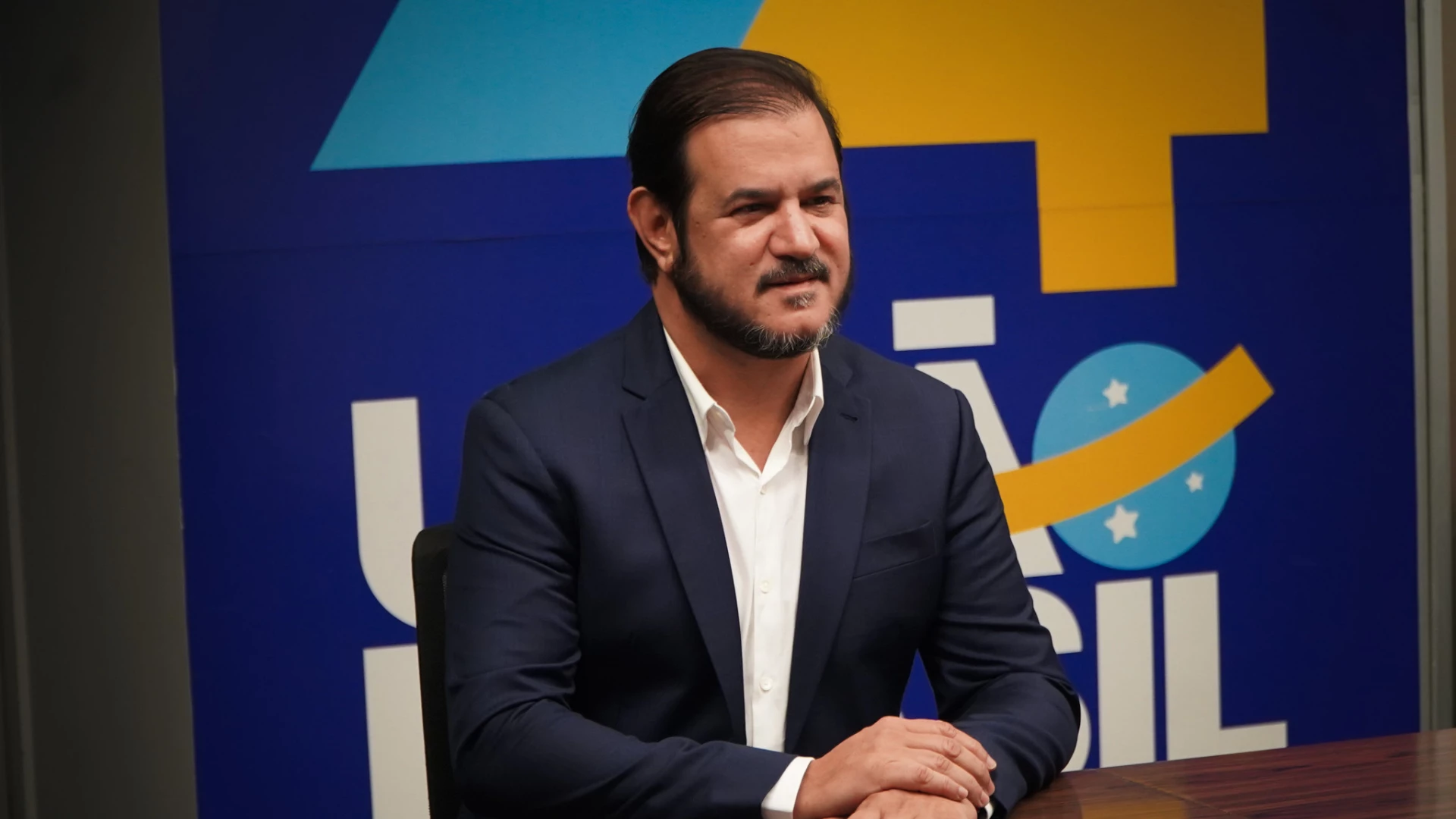 Contador ligado a escritório de Antonio Rueda recebeu R$ 730 mil do União Brasil em contratos pagos com verba pública, aponta Folha