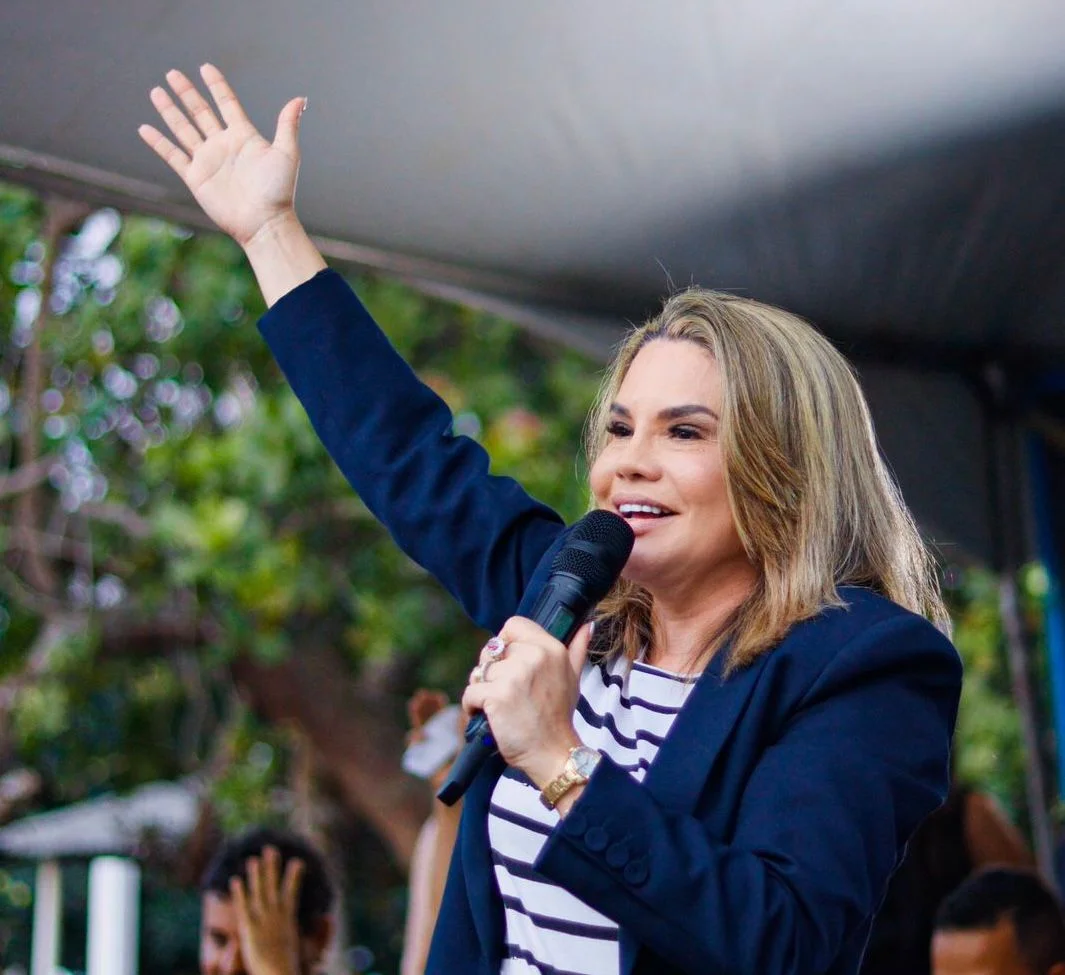 Prefeita Karla Pimentel