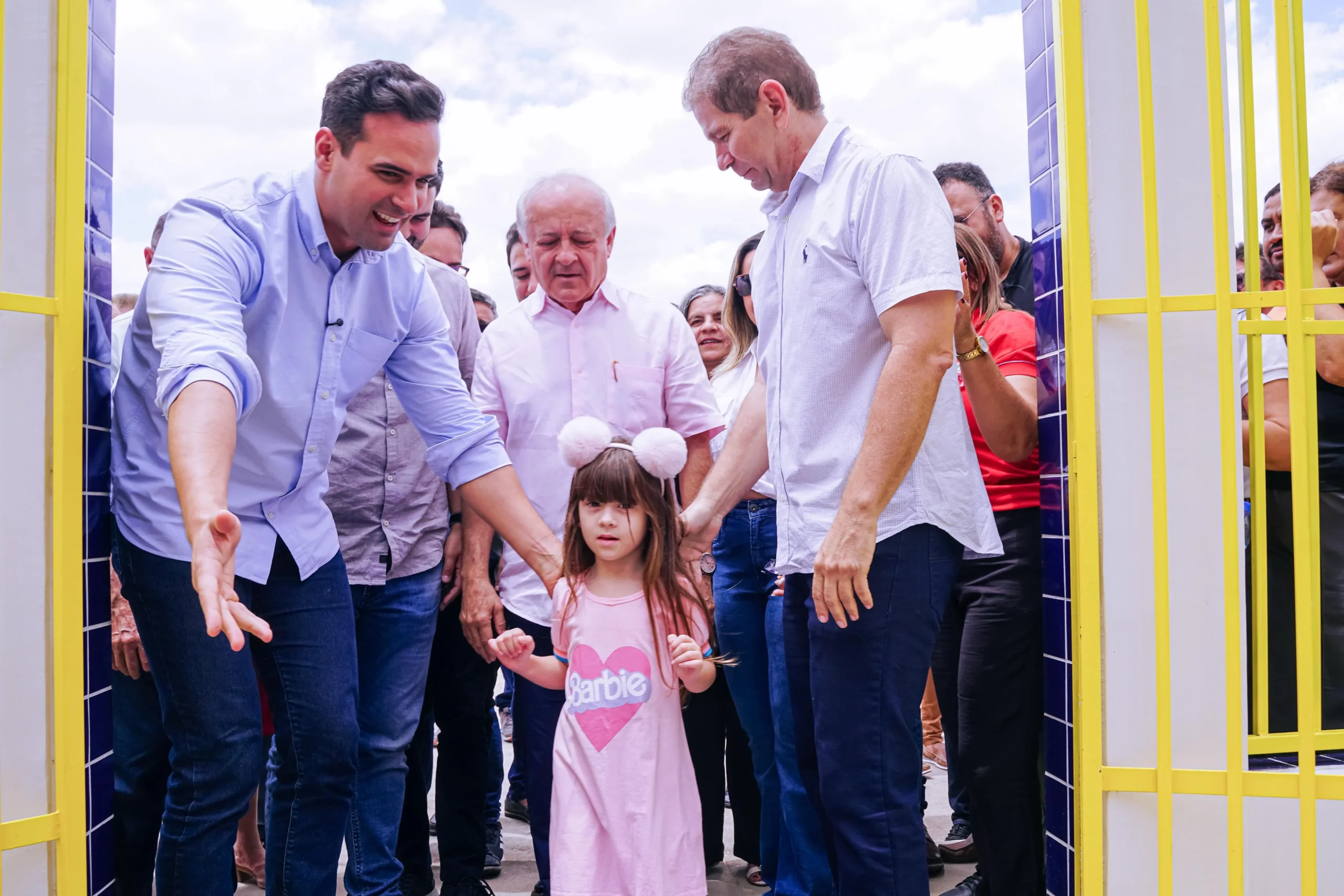 Lucas Ribeiro, cumpriu agenda nesta terça-feira (21) no Vale do Piancó, com entregas e visitas a obras voltadas à educação.