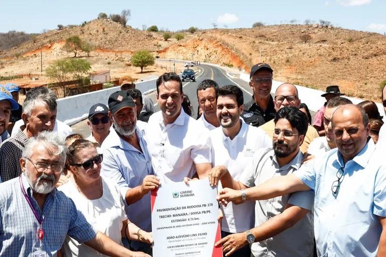 Lucas Ribeiro, esteve no município de Manaíra, no Alto Sertão paraibano, onde realizou a entrega da rodovia estadual PB-378