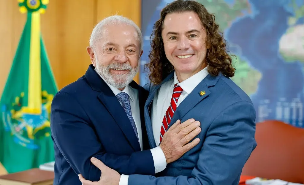 Na imagem, o senador Veneziano Vital do Rêgo e o presidente Luiz Inácio Lula da Silva