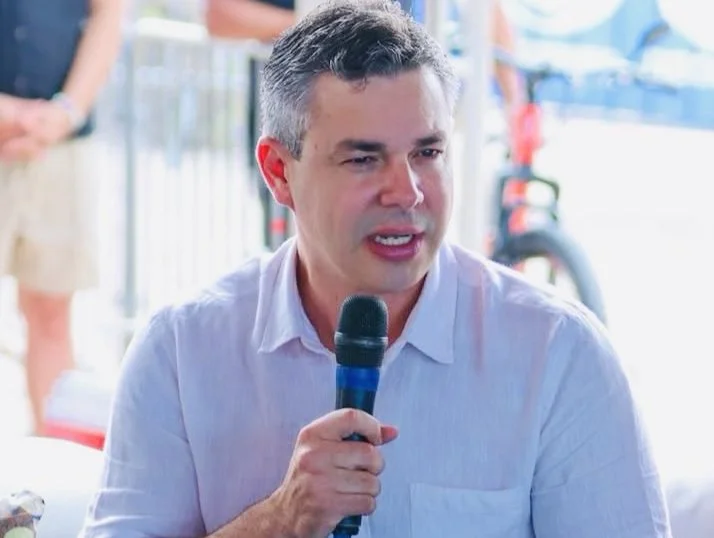 Após cassação pelo TRE-PB, prefeito André Coutinho convoca coletiva para esclarecer situação de Cabedelo