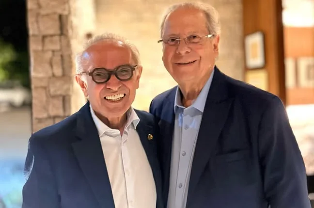 O prefeito de João Pessoa, Cícero Lucena (MDB), se reuniu em Brasília com o ex-ministro da Casa Civil e ex-deputado federal José Dirceu (PT).