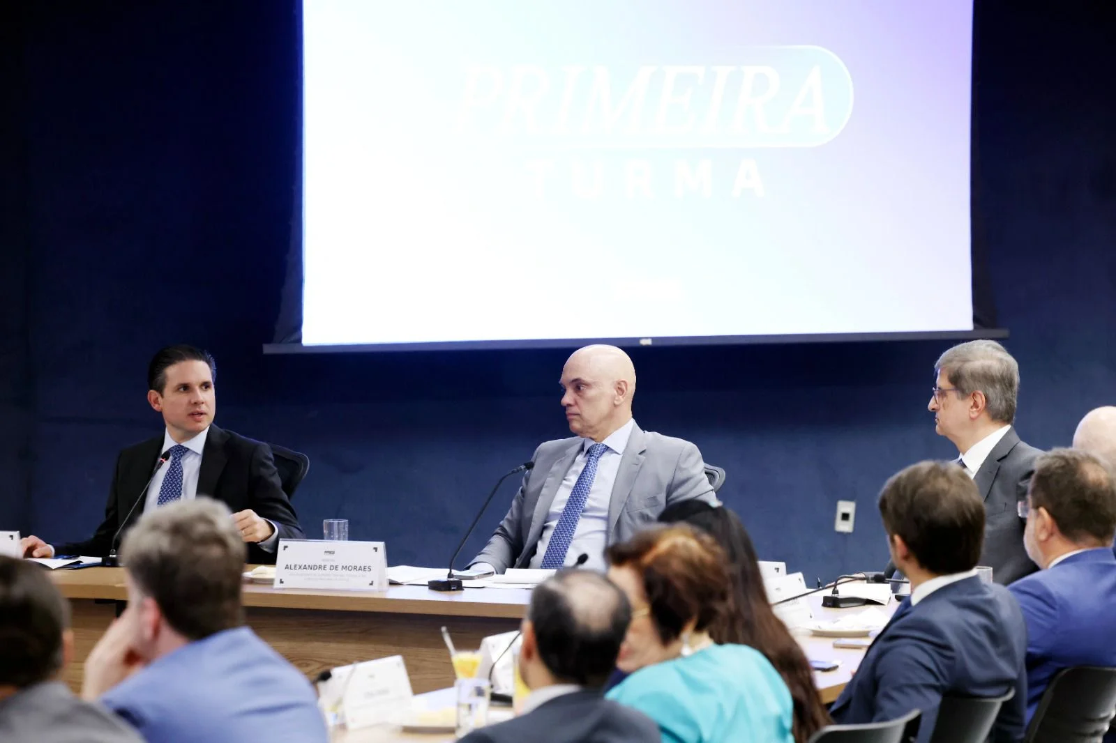 Hugo Motta defende união das instituições no combate ao crime organizado durante reunião com Alexandre de Moraes, Paulo Gonet e outros no STF