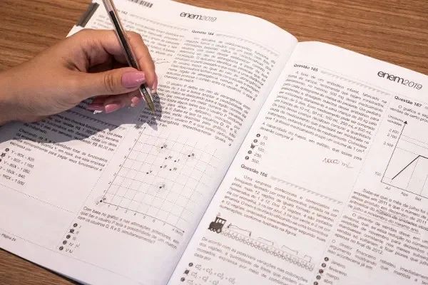 Prova do ENEM tem 3 questões anuladas