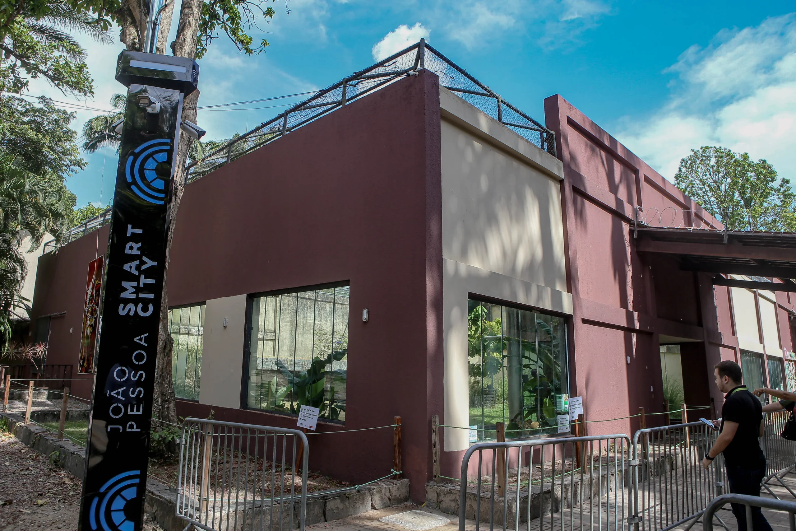 Imagem da nova segurança na bica