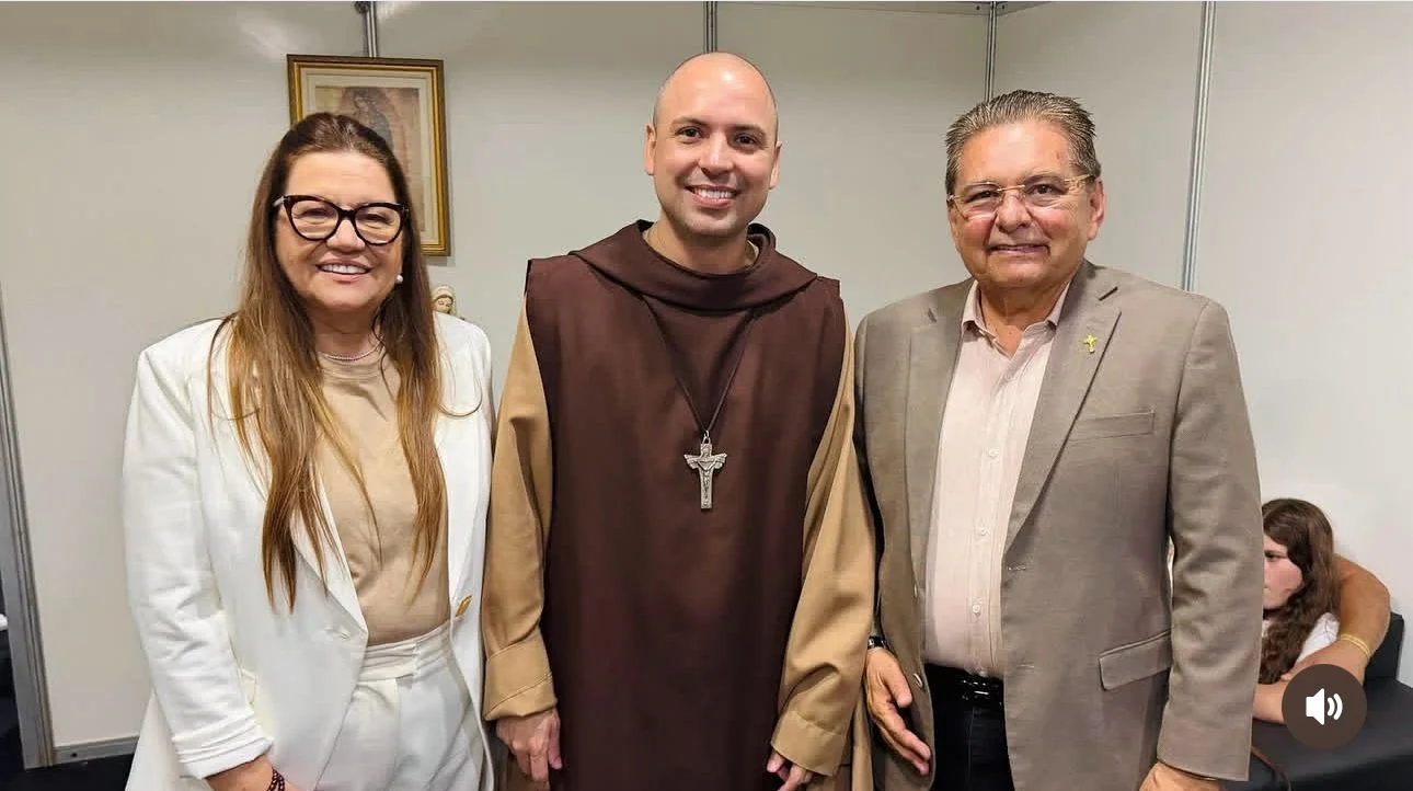 Adriano Galdino entrega Título de Cidadão Paraibano a Frei Gilson e destaca papel do religioso na evangelização