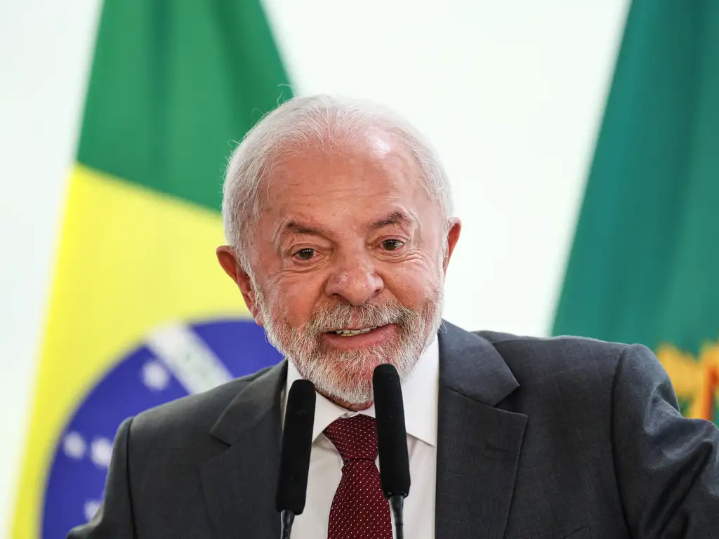 Pesquisa aponta Lula na frente em todos os cenários do 1º turno e em empate técnico no segundo turno
