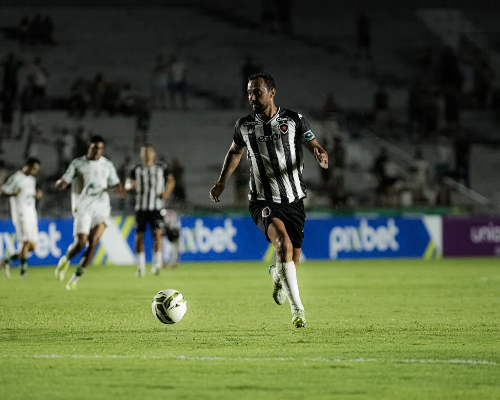 Na estreia de Nenê, Botafogo-PB abre o placar, mas cede empate ao Sousa no Almeidão