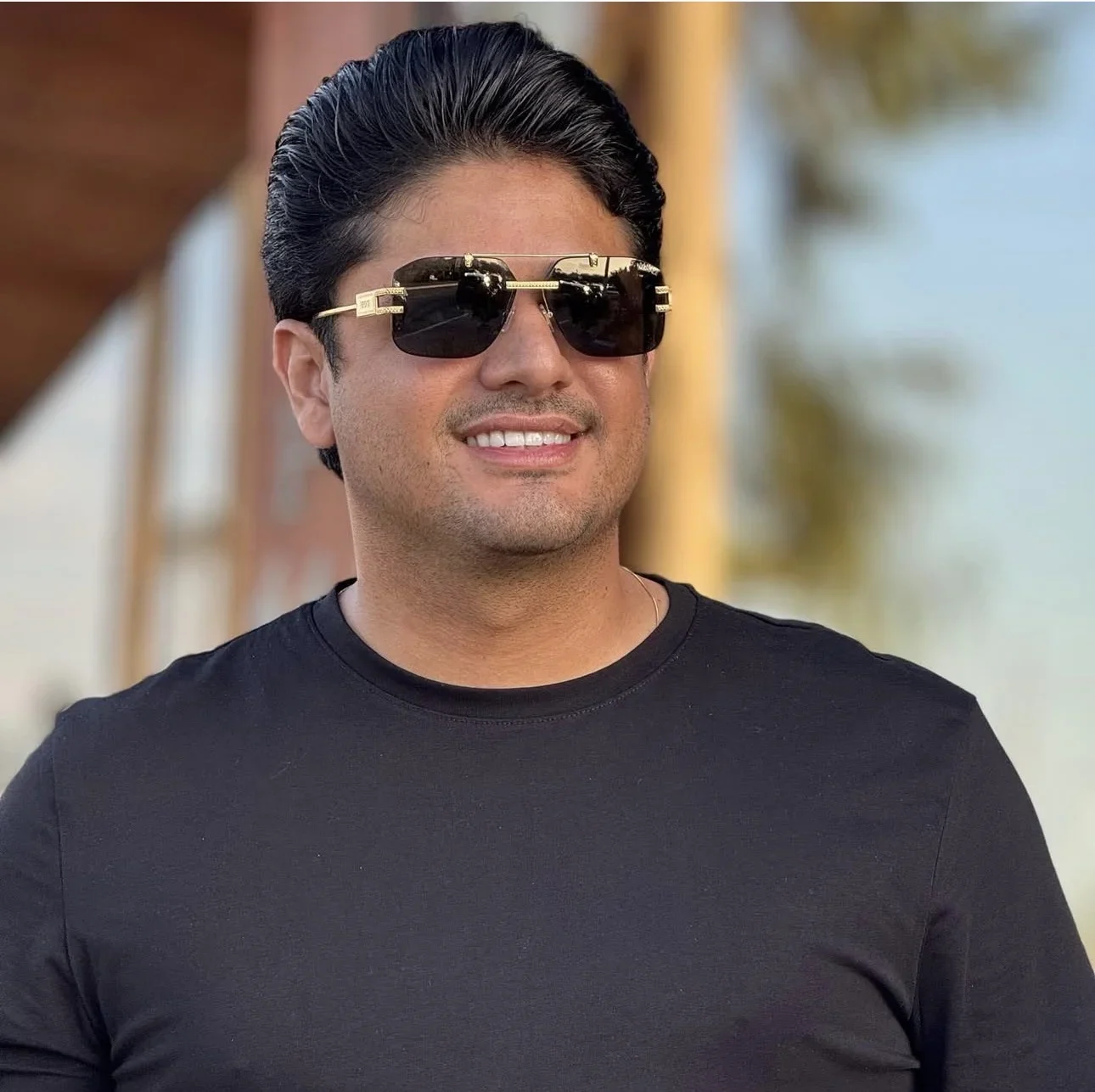 Justiça determina a prisão do cantor João Lima por violência doméstica após denúncia da esposa