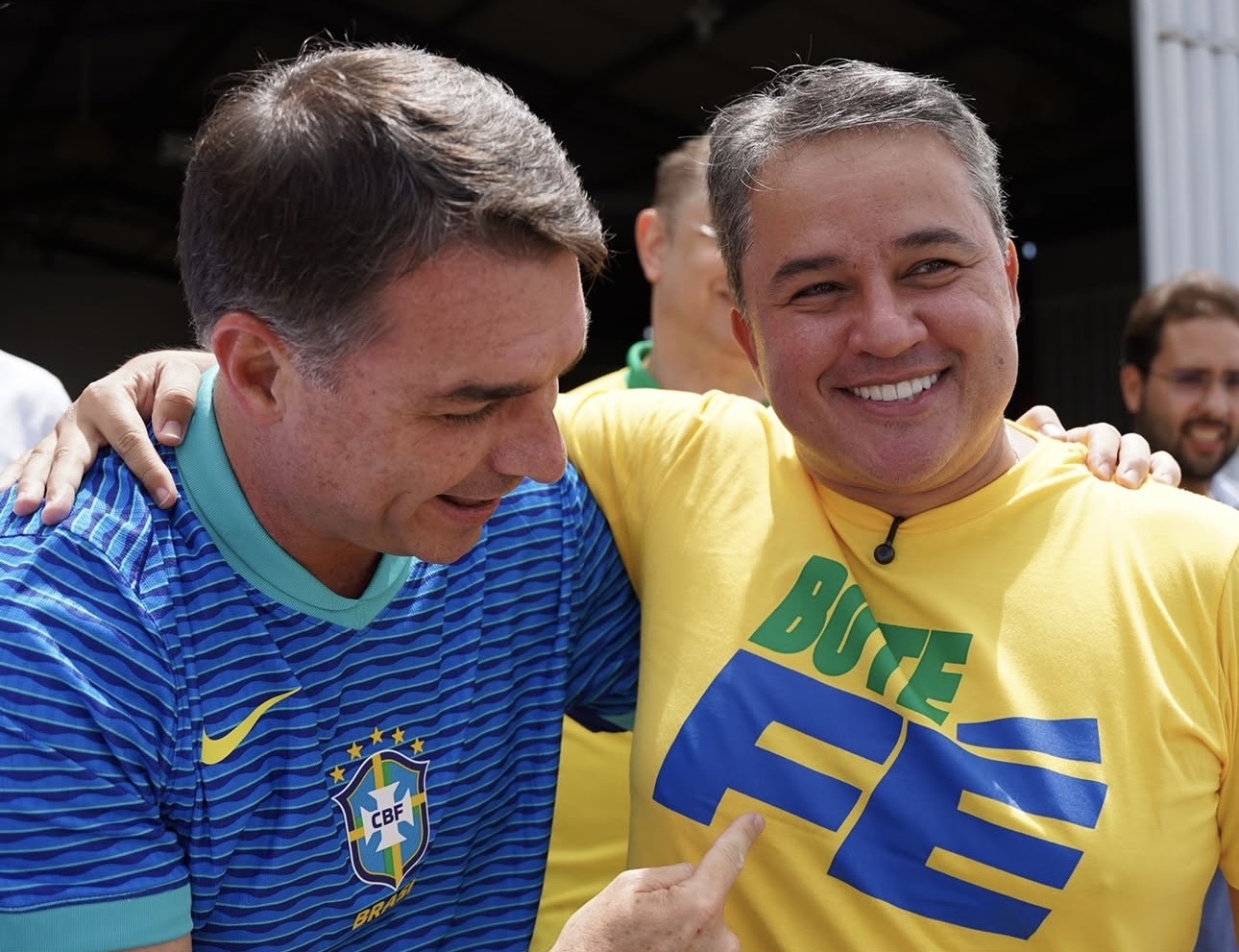 Flávio Bolsonaro celebra chegada de Efraim ao PL e projeta avanço conservador na Paraíba