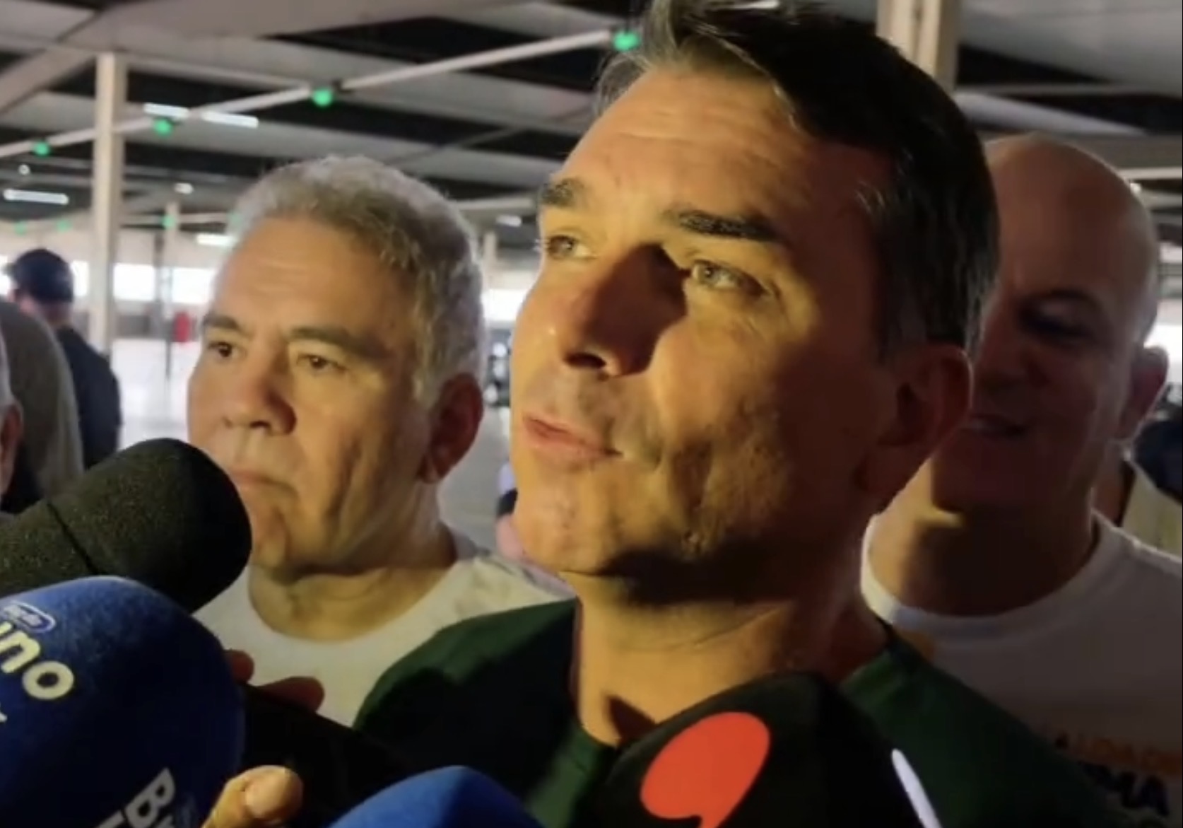 Na Paraíba,Flávio Bolsonaro desafia Governo a apoiar CPI do Banco Master e nega impacto de delação na direita