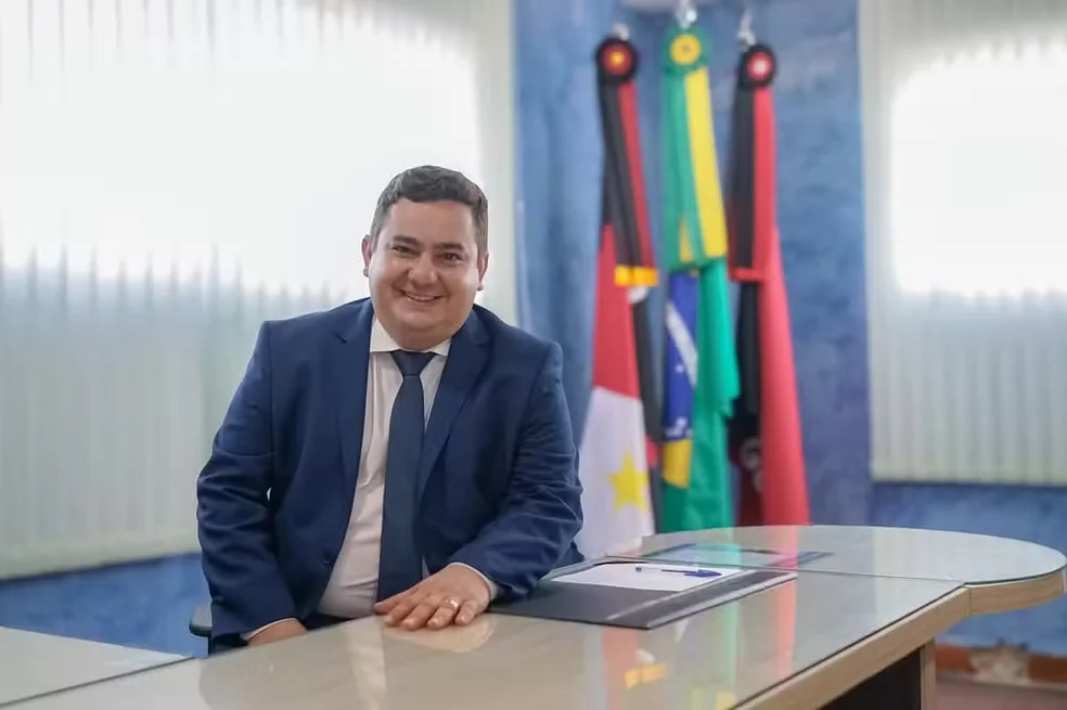 Gaeco e Polícia Civil fazem busca na casa do prefeito de Jacaraú em investigação sobre morte do vereador Peron Filho