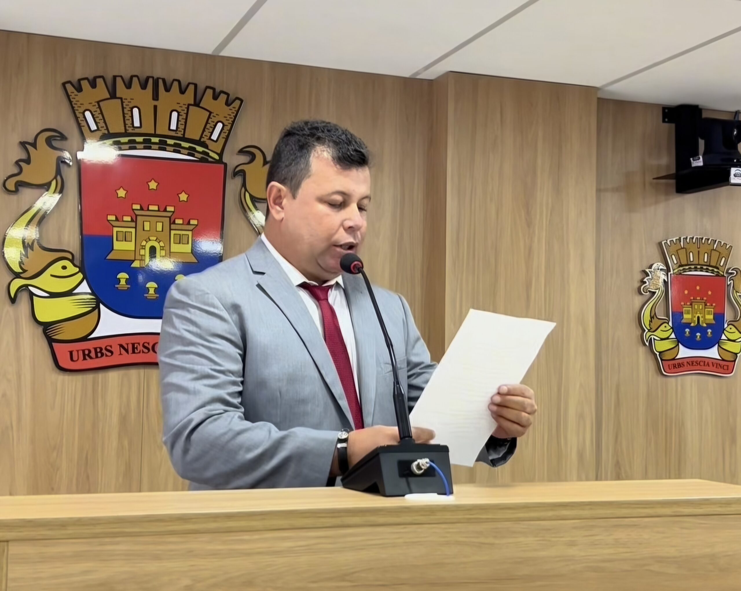 Pente-fino na Câmara de Cabedelo: contratos são revisados e pagamentos suspensos