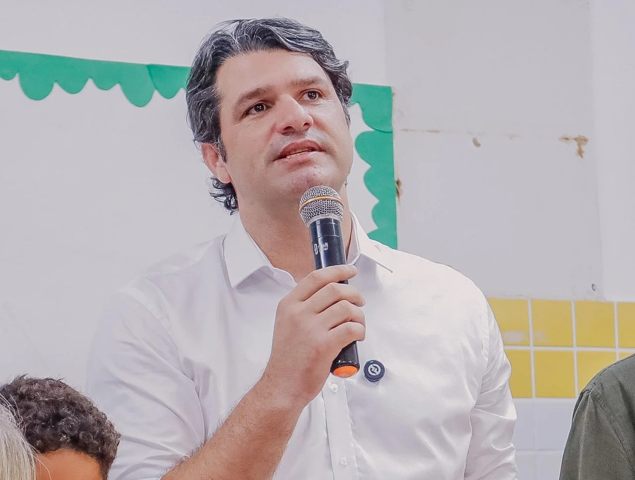 Prefeito Léo Bezerra (PSB)