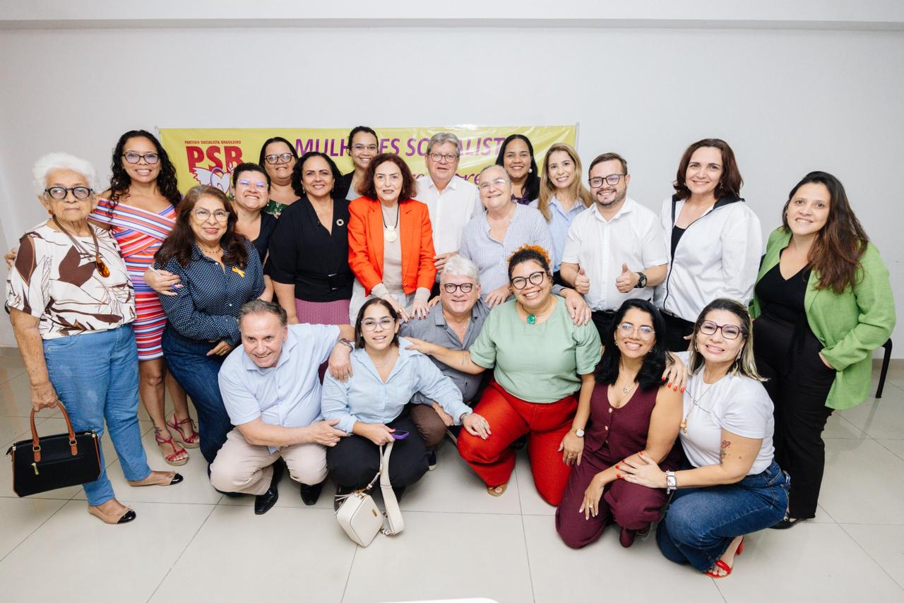João Azevêdo reúne PSB Mulher e articula plenárias da pré-campanha na Paraíba