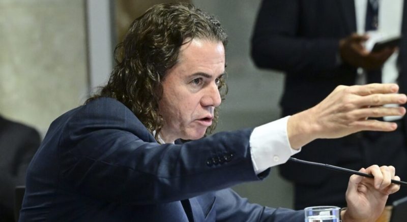 Veneziano cobra unidade no MDB após rumores de aproximação entre Cícero Lucena e Nabor Wanderley