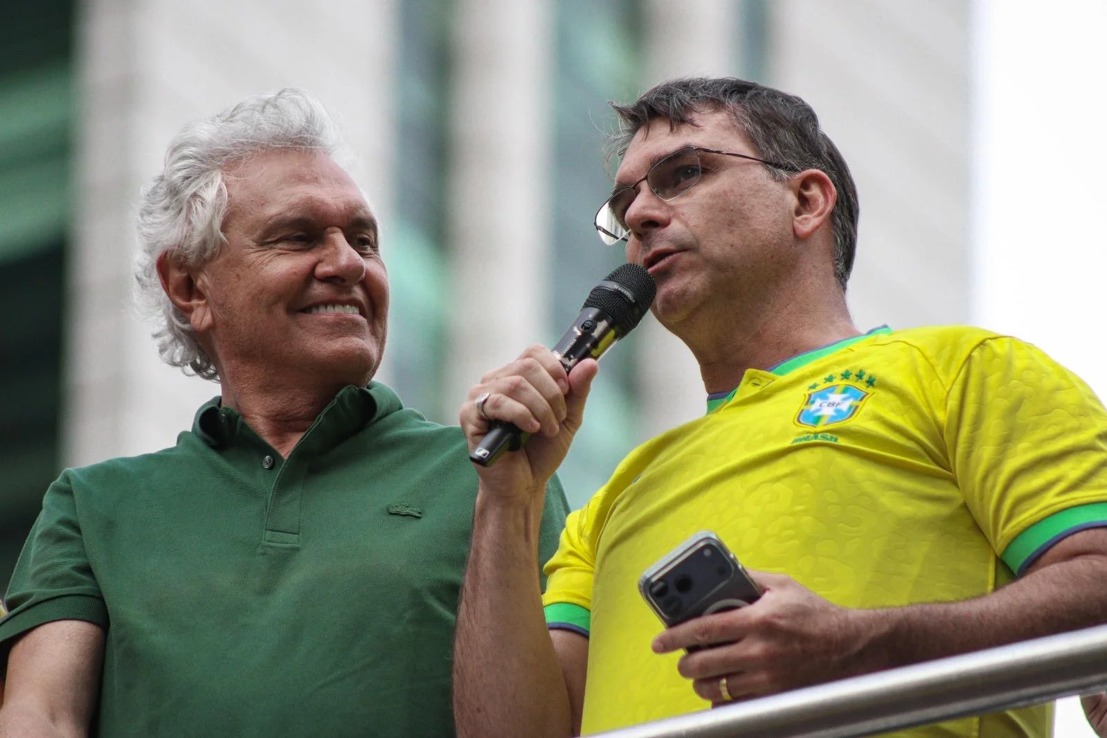 Caiado diz que Flávio Bolsonaro teve credibilidade abalada após caso Vorcaro e defende união da direita
