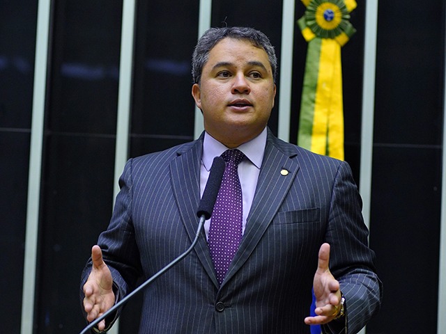 Efraim Filho diz que pré-candidatura ao Governo da Paraíba cresce e ganha força para 2026