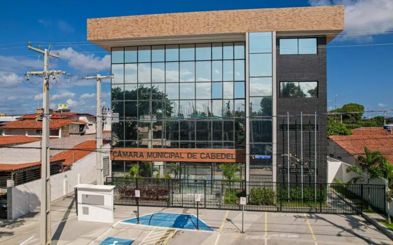 Presidente da Câmara de Cabedelo cobra apuração sobre vazamento de vídeo e ameaça demitir responsáveis