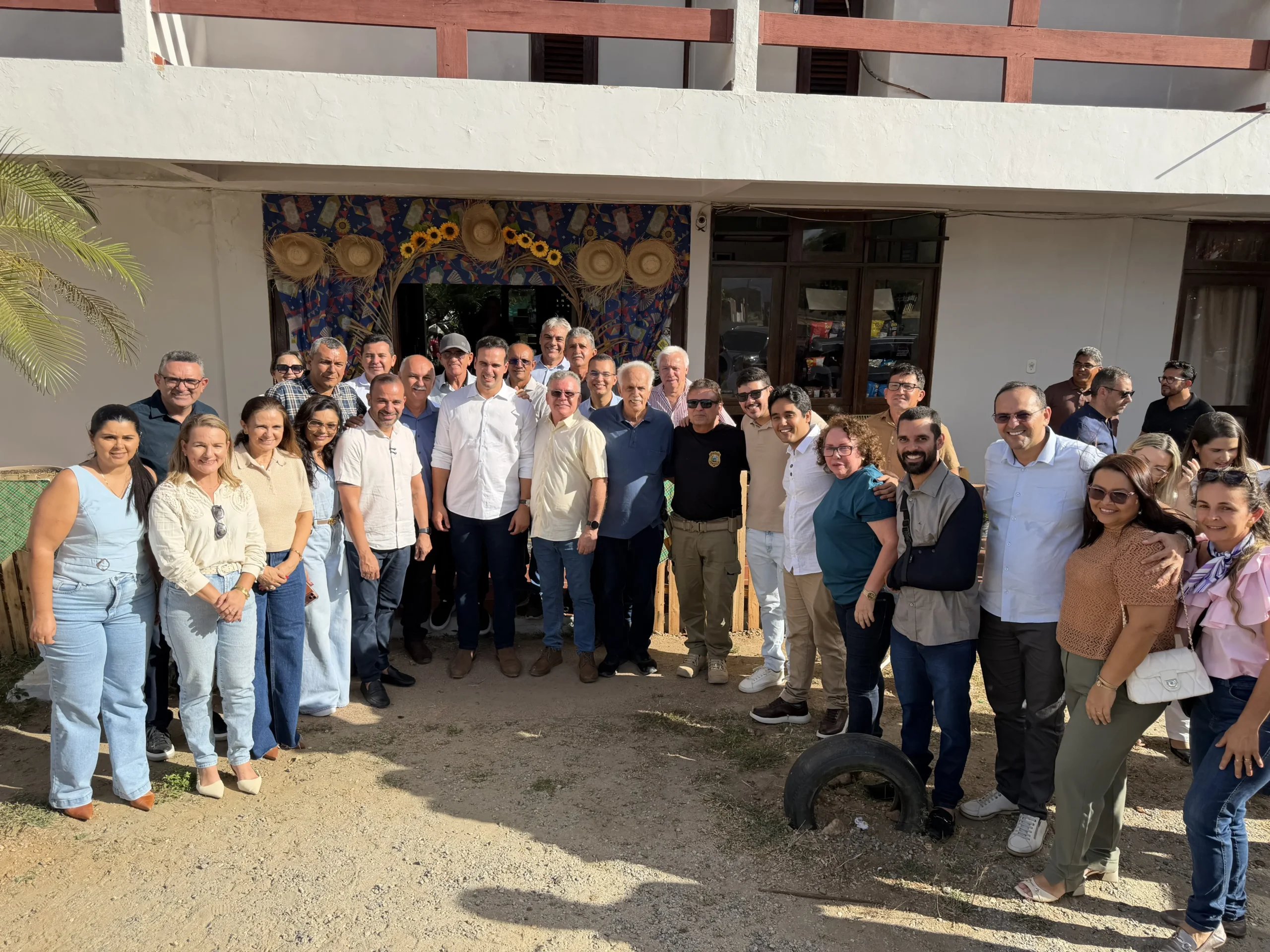 Pré-candidato a deputado estadual, Zezé reúne lideranças de várias cidades e recebe reconhecimento do governador Lucas Ribeiro em Santa Luzia