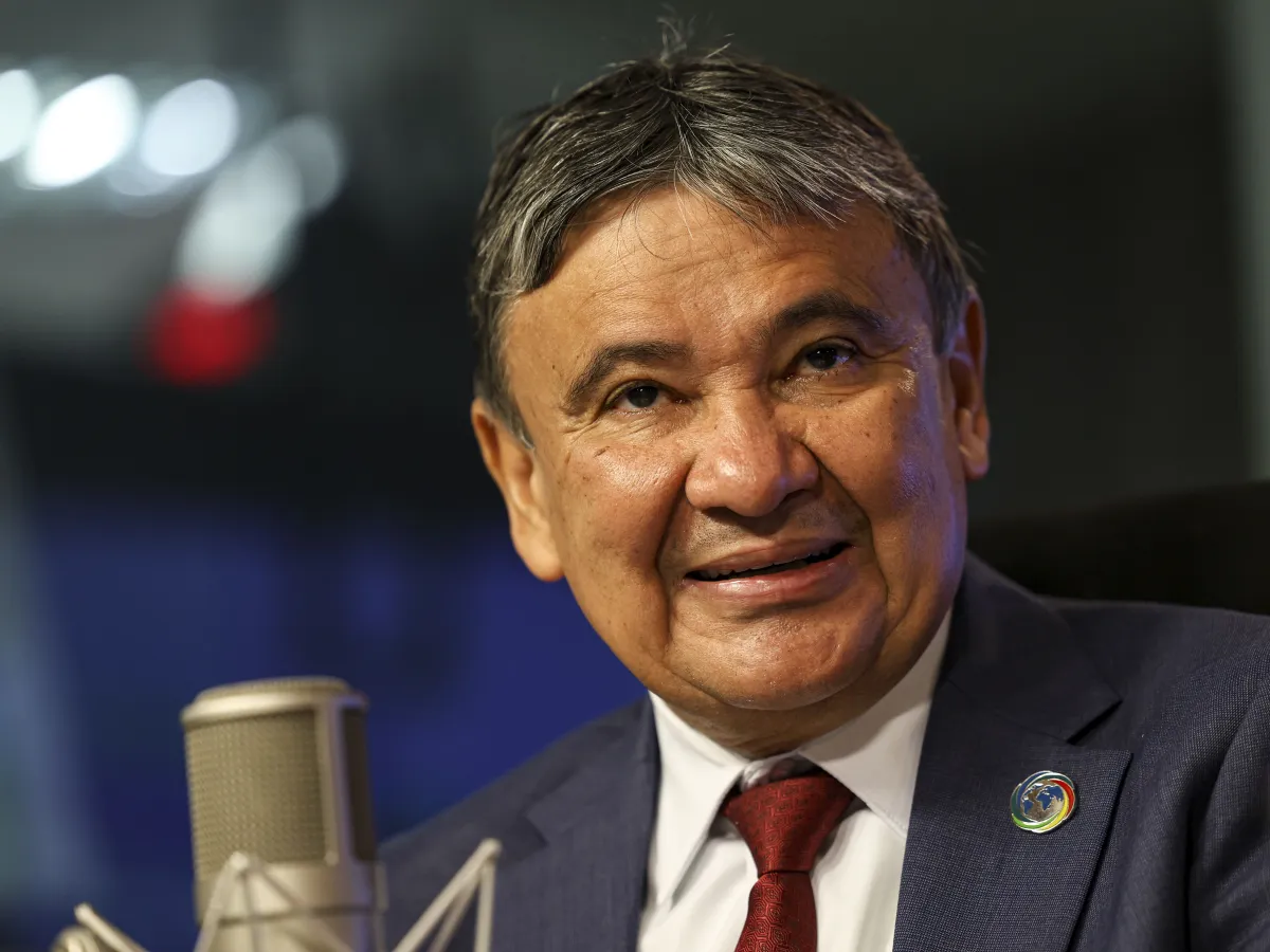 Ministro Wellington Dias cumpre agenda na Paraíba e entrega vans para fortalecer assistência social
