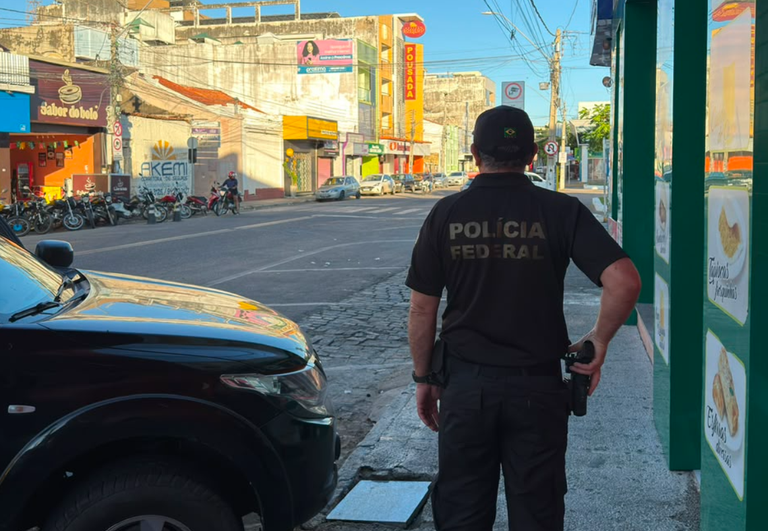PF deflagra operação em Cajazeiras contra suspeito de armazenar material de abuso sexual infantojuvenil