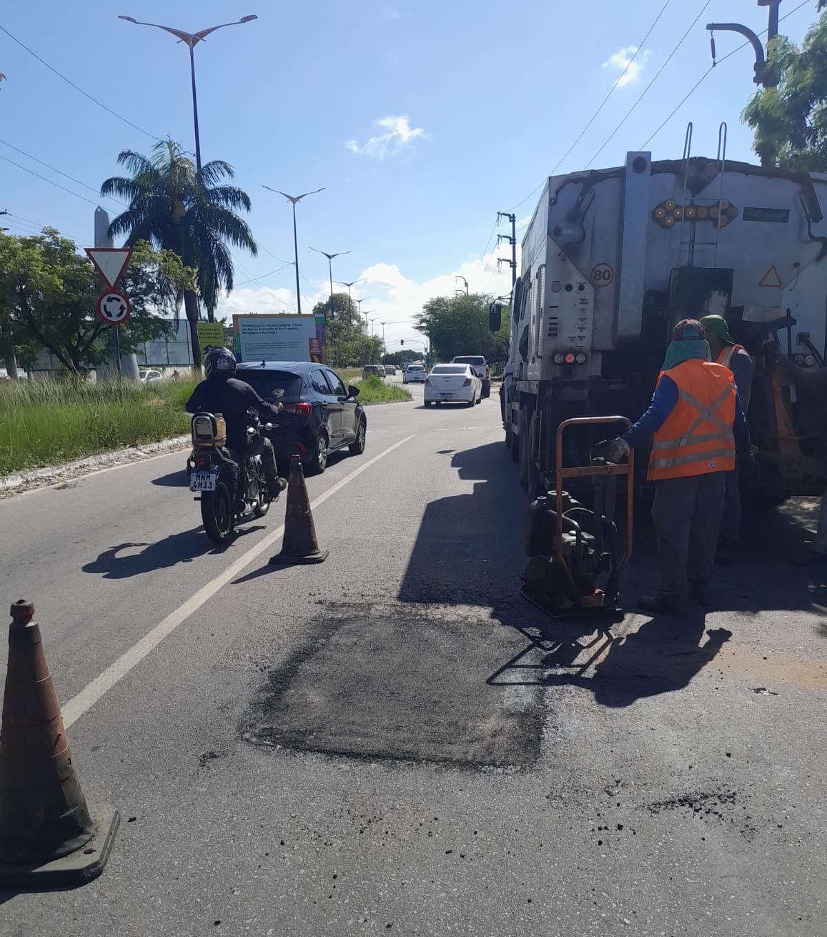 Seinfra intensifica manutenção em 44 bairros de João Pessoa com serviços na pavimentação, drenagem e iluminação pública