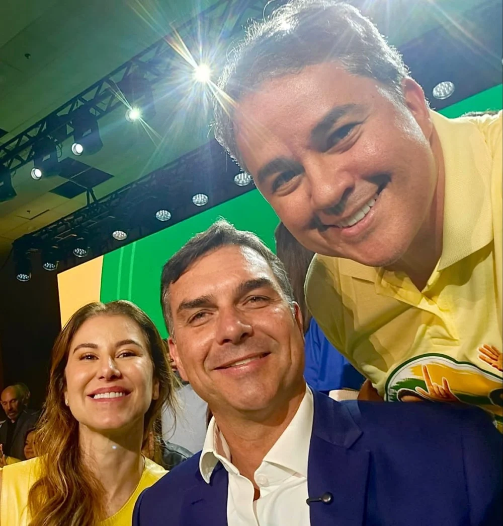 Efraim Filho participa de convenção nacional do PL e reforça aliança com Flávio Bolsonaro: “Foi dada a largada”