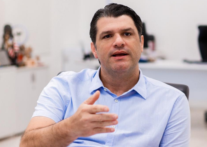 Leo Bezerra rebate críticas sobre coleta de lixo e acusa adversários de politizar problema em João Pessoa