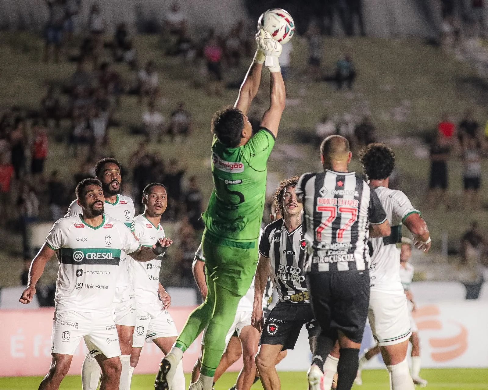 Botafogo-PB empata com Maringá no Almeidão e fica à beira de dar adeus ao acesso à Série B
