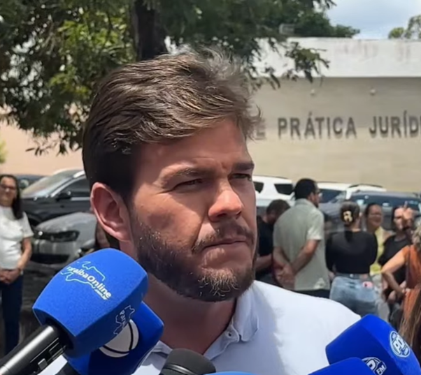 Bruno vota em Campina, reforça apoio a Efraim e Veneziano e cobra parceria do próximo governador
