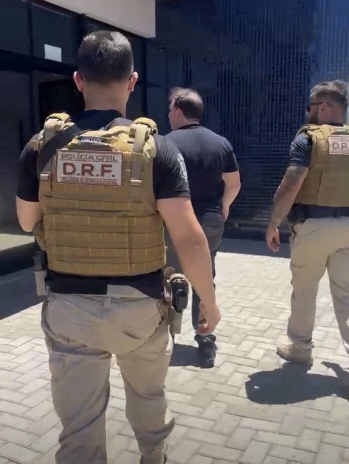 Eleitor é conduzido à PF em Patos após gravar e compartilhar vídeo do próprio voto