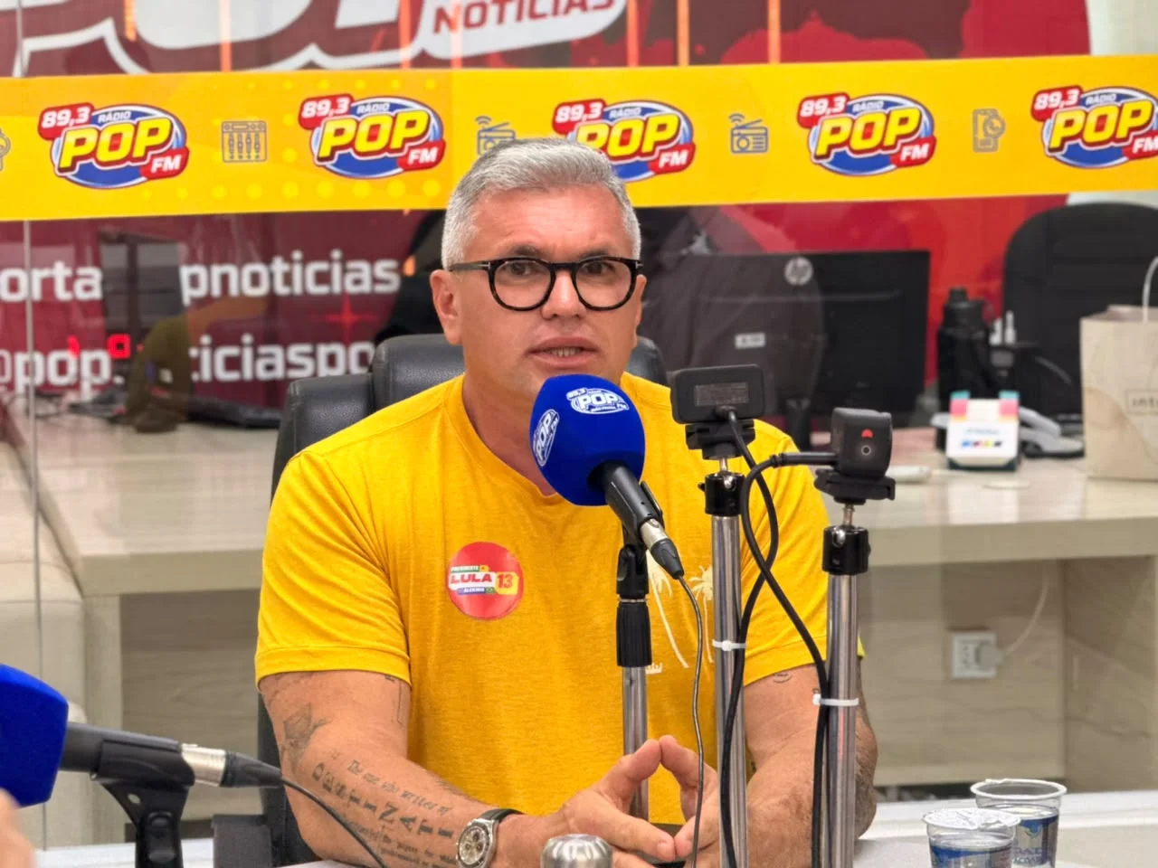 Julian Lemos acusa Flávio Bolsonaro de ligação com milícias e alerta para riscos de uma eventual vitória do candidato do PL: "estão criando um monstro"